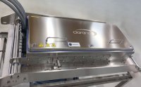 Gr&acirc;ce &agrave; la lumi&egrave;re puls&eacute;e, Claranor d&eacute;contamine proprement les emballages